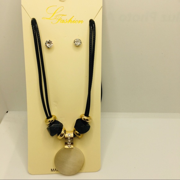 NECKLACE BLACK AND GOLD WITH CRYSTALS ! - Picture 9 of 14